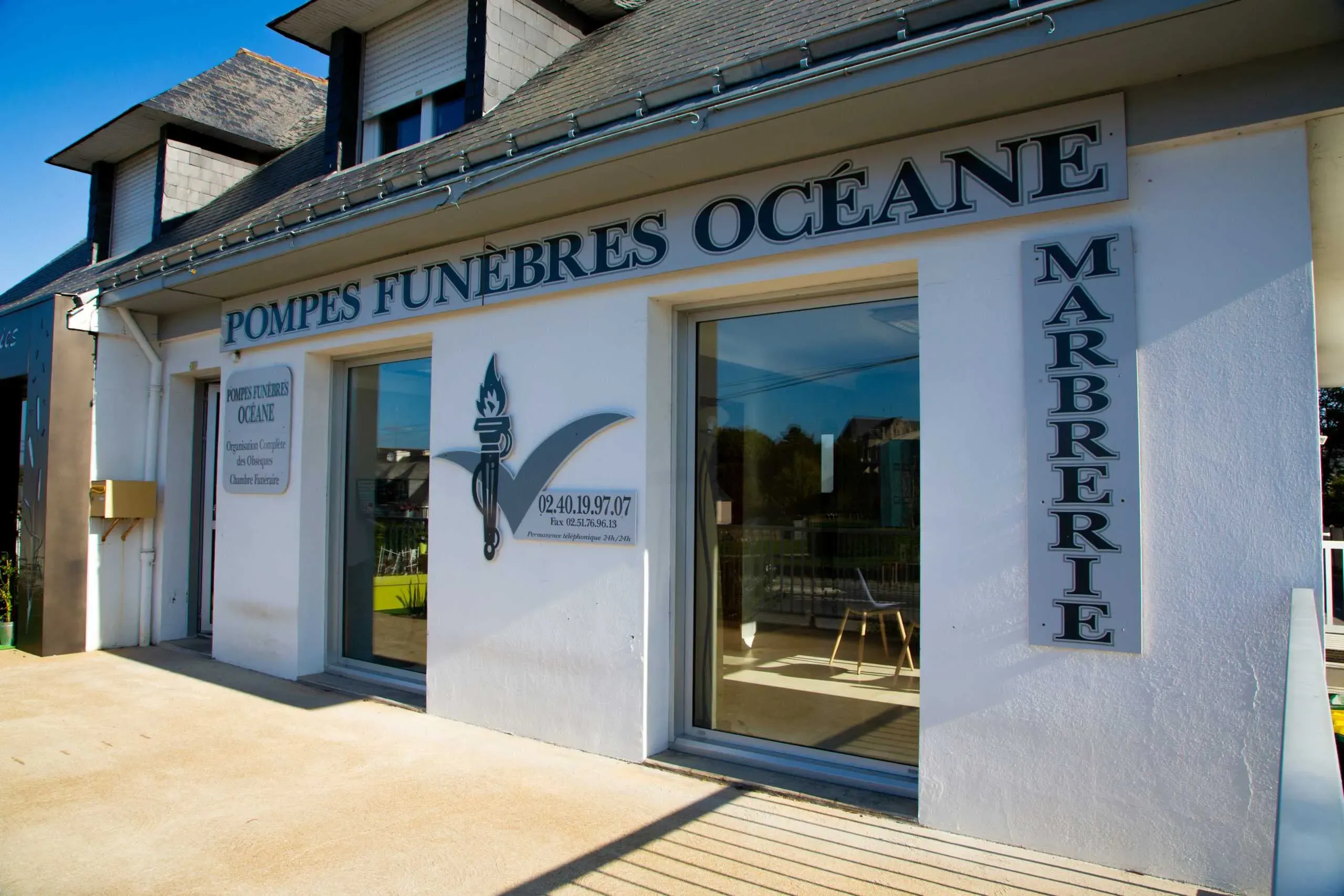 Devanture de l'agence Pompes Funèbres Océane et Marbrerie à Herbignac