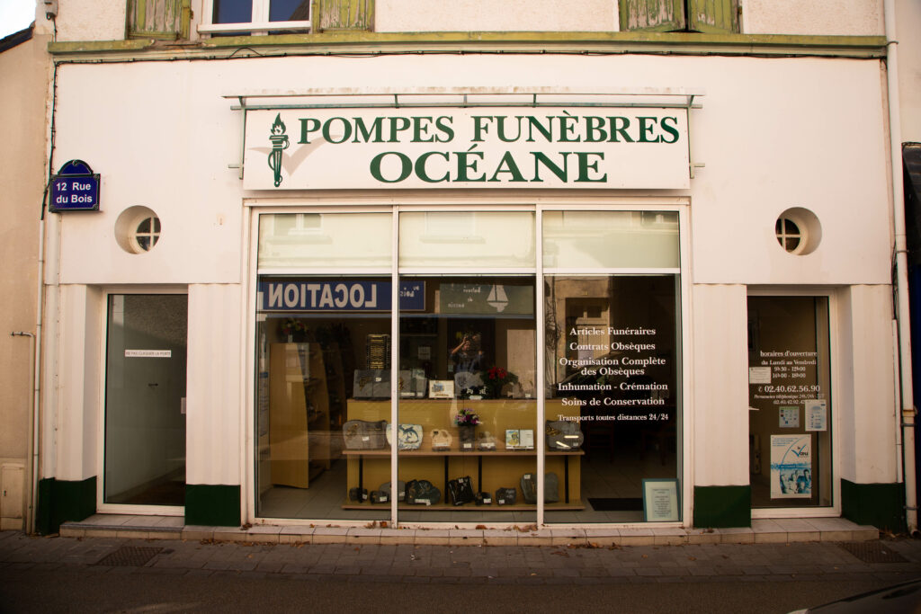 devanture pompes funebres oceane